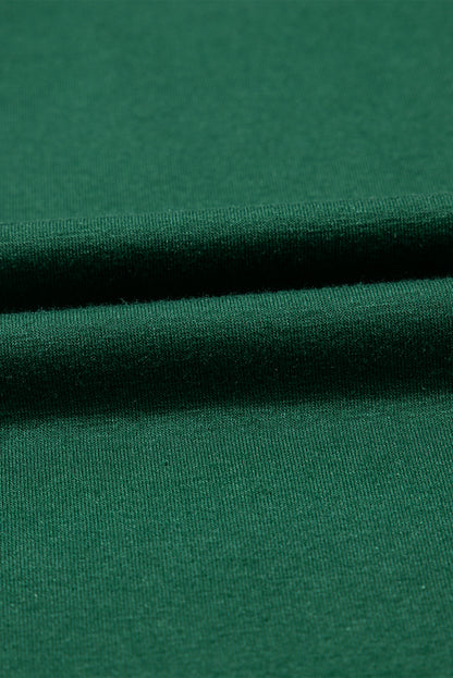 Vestido recto con detalle plisado y mangas raglán de encaje en contraste verde