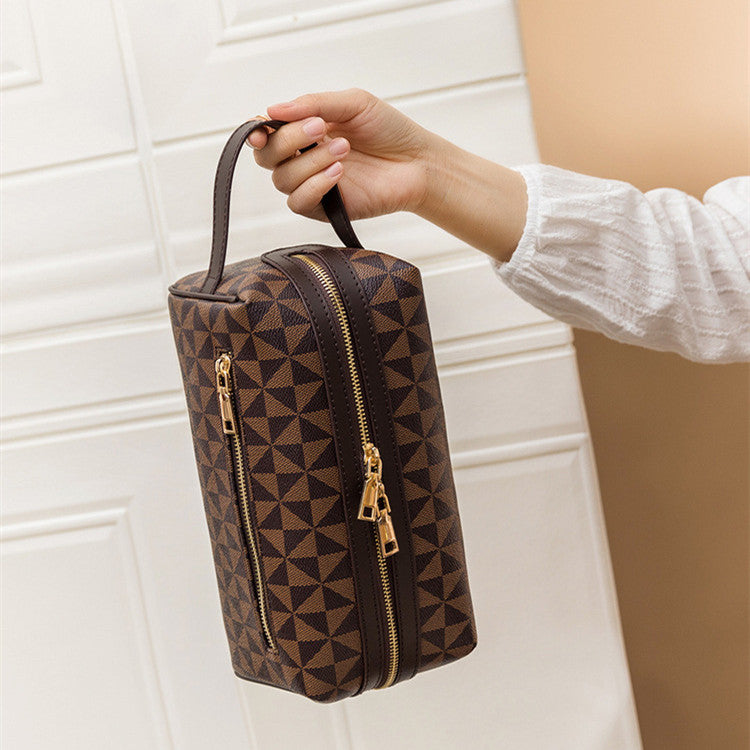Elegant Daily Essentials Bag