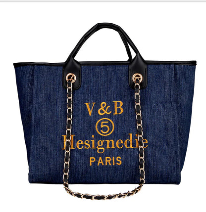 Chic Canvas Travel Tote - Stylish & Spacious