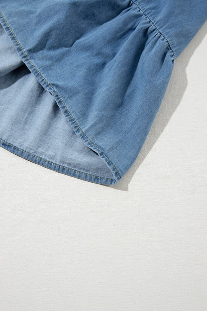 Vestido largo de chambray azul sin mangas y escalonado
