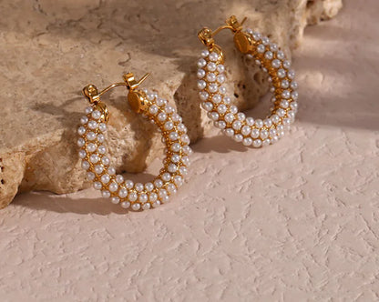 U-Shaped Pearl Design Earrings in Titanium Steel